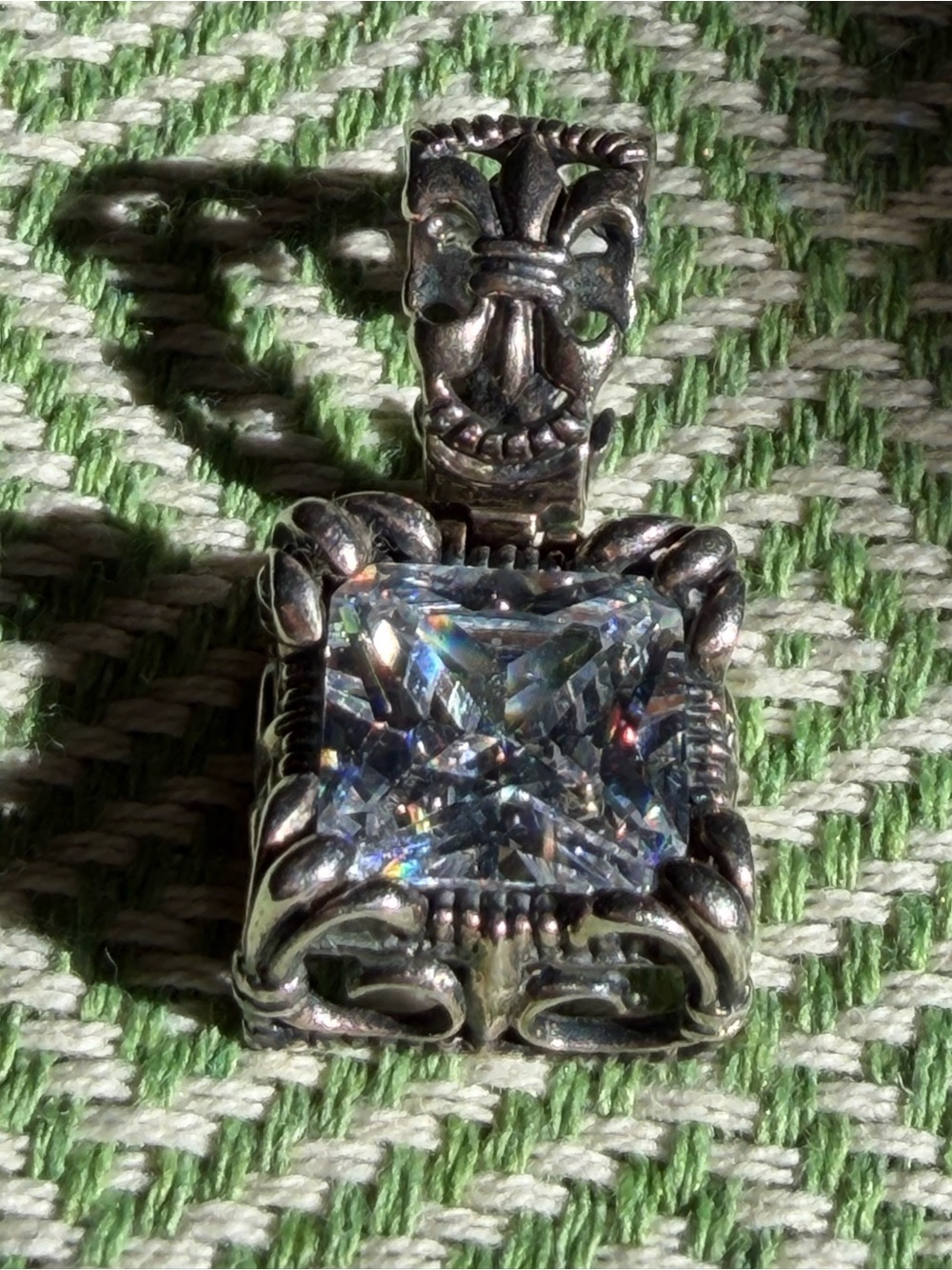 Sterling silver pendant with square stone